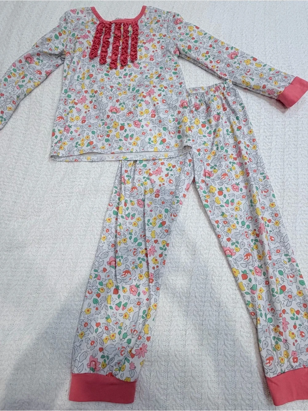 Girls' Floral Pink-Trim Long Sleeve Pajama Set